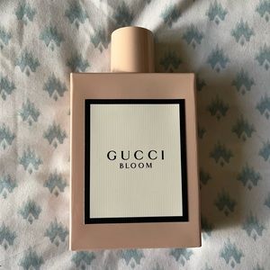 Gucci bloom perfume
